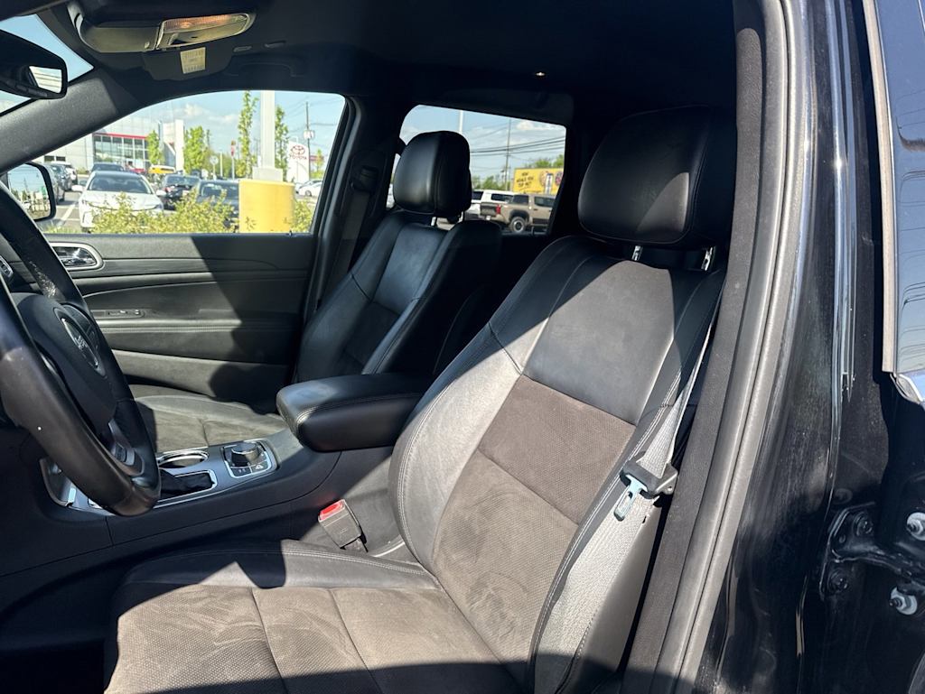 Thumbnail: 2020 Jeep Grand Cherokee - 9