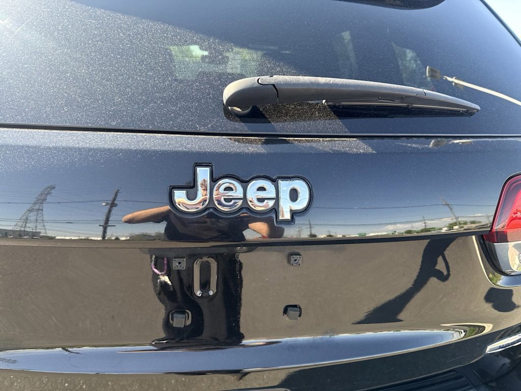 Thumbnail: 2020 Jeep Grand Cherokee - 19