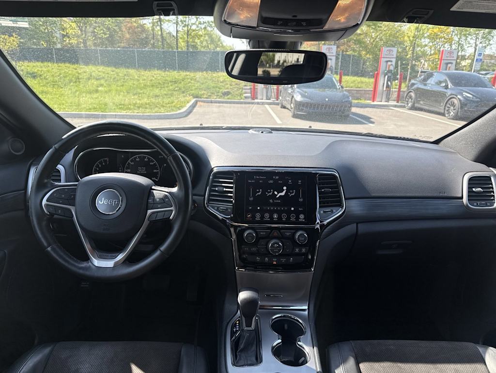 Thumbnail: 2020 Jeep Grand Cherokee - 13