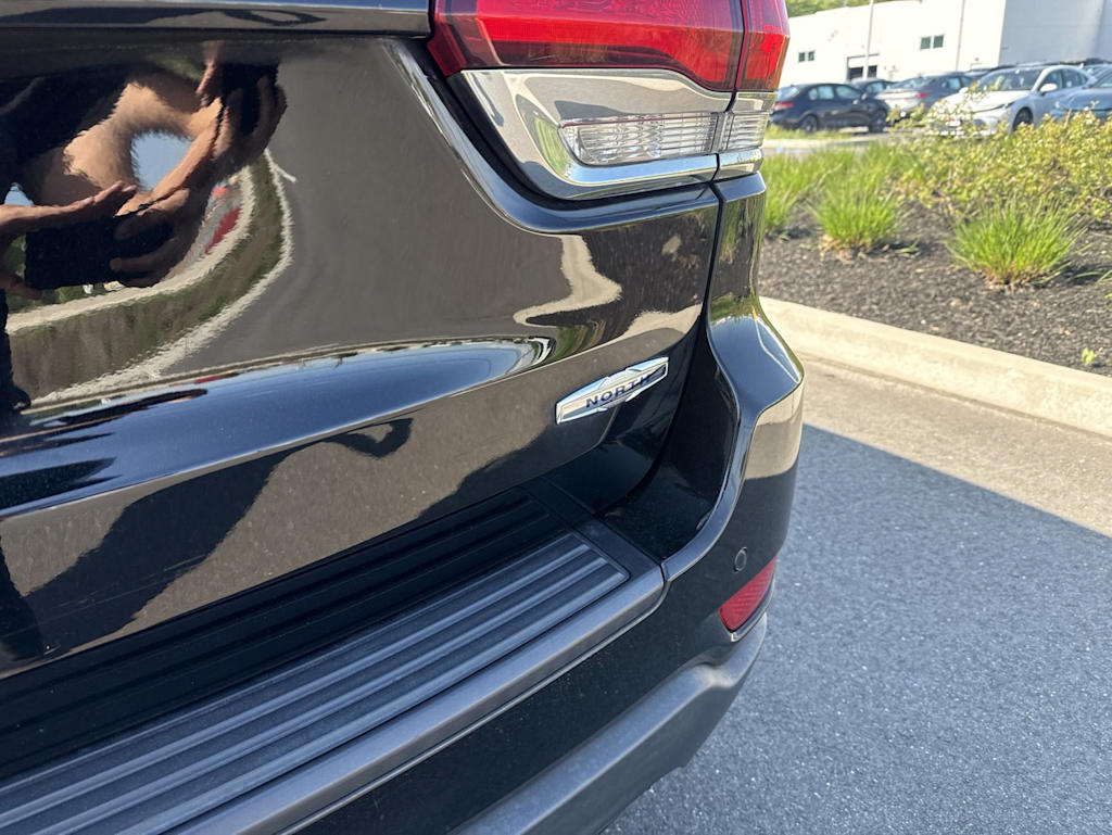 Thumbnail: 2020 Jeep Grand Cherokee - 6