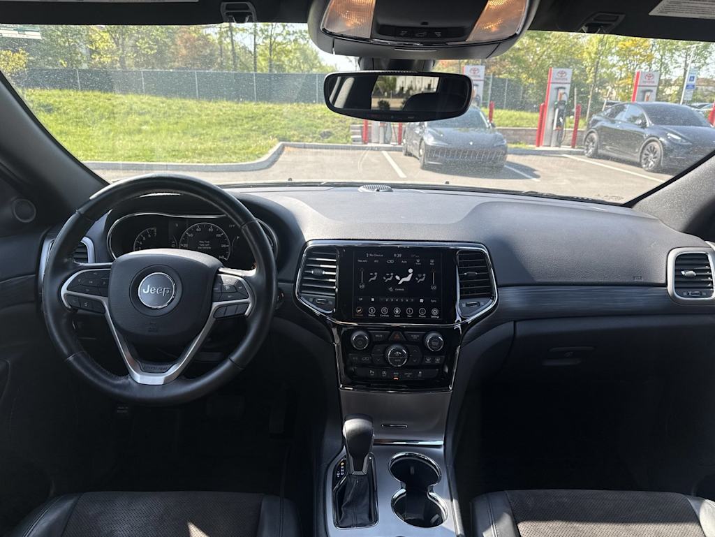 Thumbnail: 2020 Jeep Grand Cherokee - 13