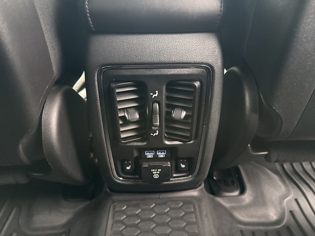 Thumbnail: 2018 Jeep Grand Cherokee - 22