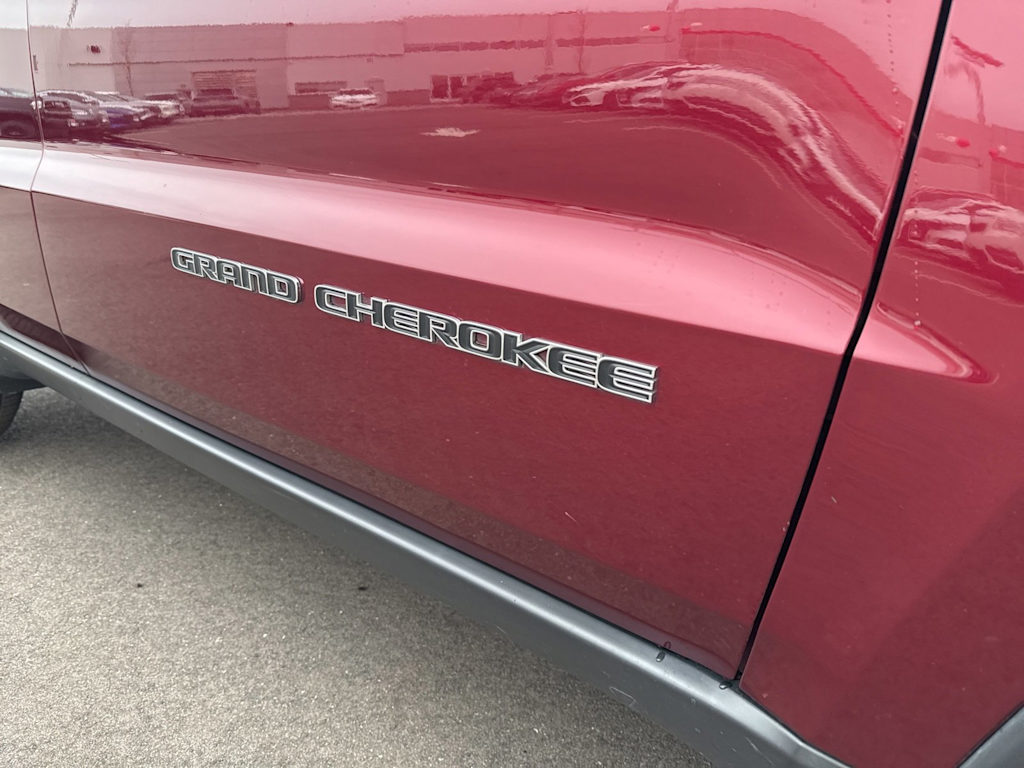 Thumbnail: 2018 Jeep Grand Cherokee - 6