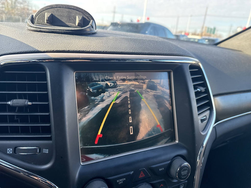 Thumbnail: 2015 Jeep Grand Cherokee - 21