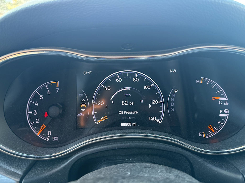 Thumbnail: 2015 Jeep Grand Cherokee - 16