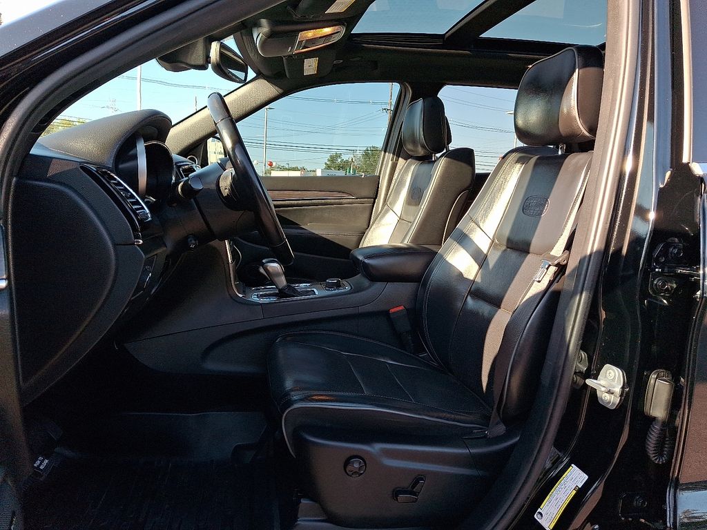 Thumbnail: 2019 Jeep Grand Cherokee - 10