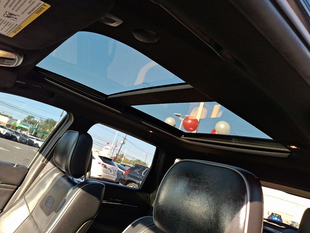 Thumbnail: 2019 Jeep Grand Cherokee - 21