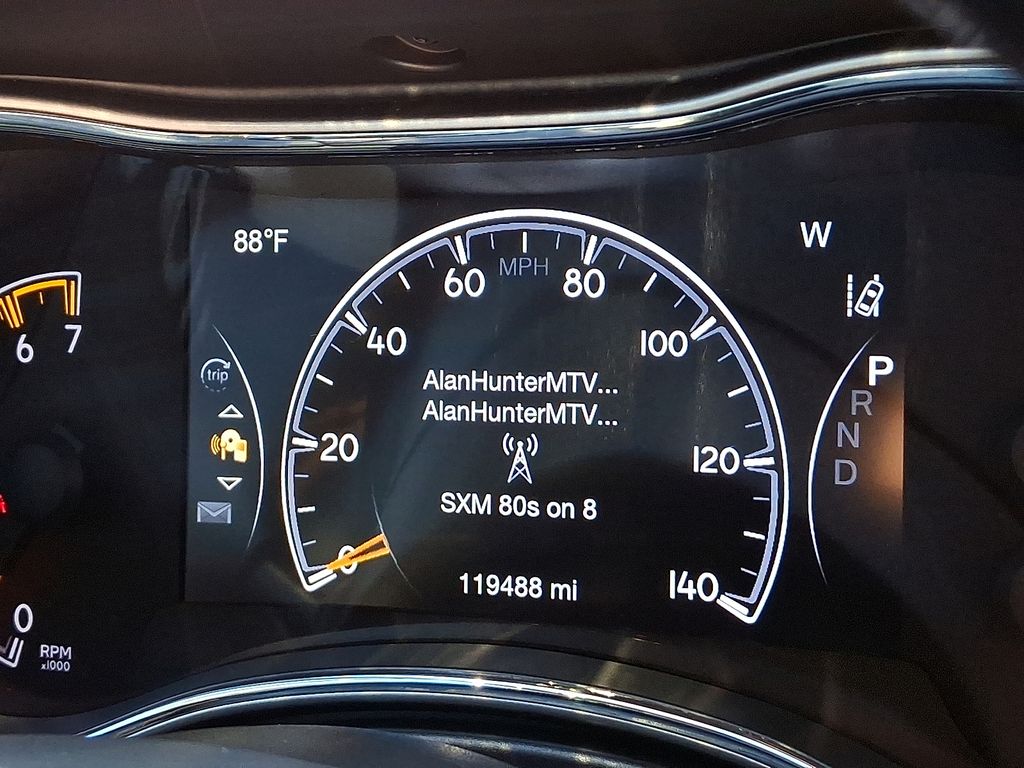 Thumbnail: 2019 Jeep Grand Cherokee - 14
