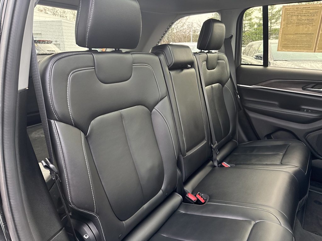 Thumbnail: 2023 Jeep Grand Cherokee - 21