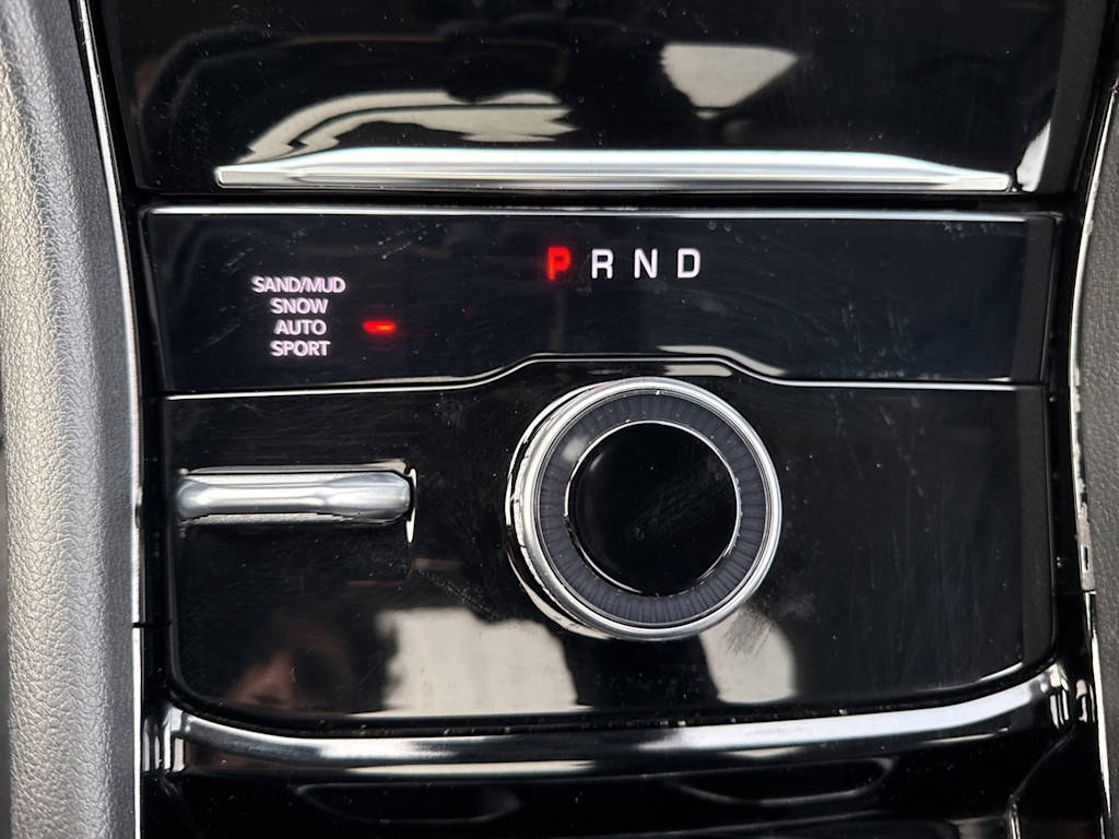 Thumbnail: 2023 Jeep Grand Cherokee - 24