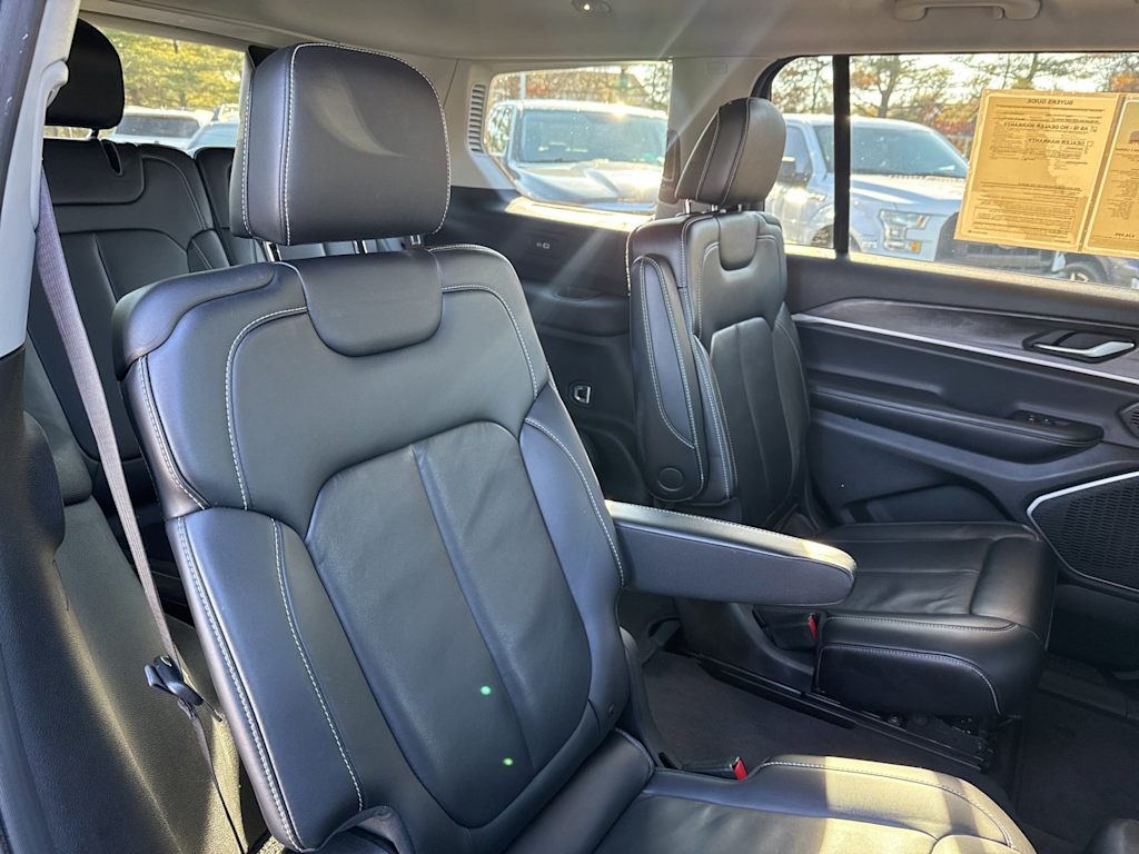 Thumbnail: 2021 Jeep Grand Cherokee L - 20