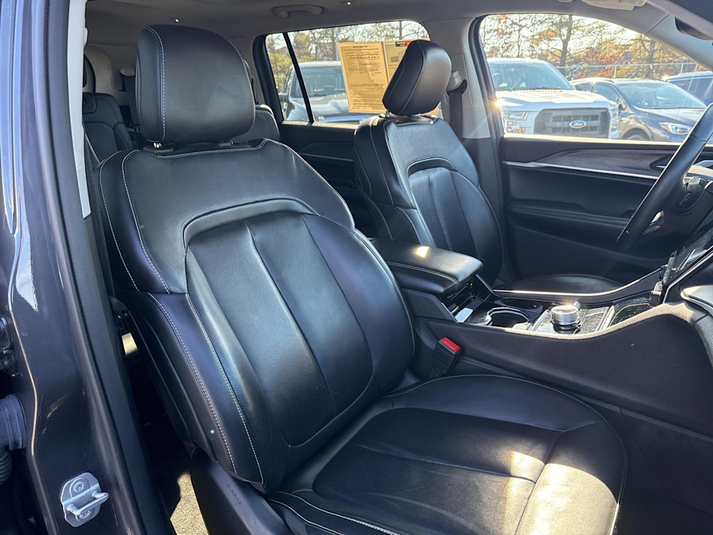 Thumbnail: 2021 Jeep Grand Cherokee L - 10