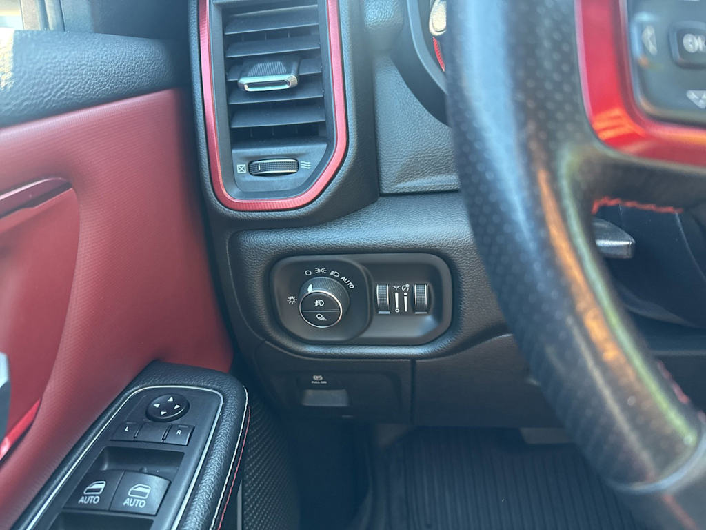 Thumbnail: 2019 RAM 1500 - 25