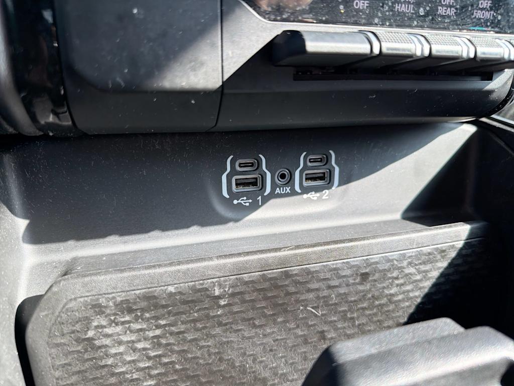Thumbnail: 2023 RAM 1500 - 32