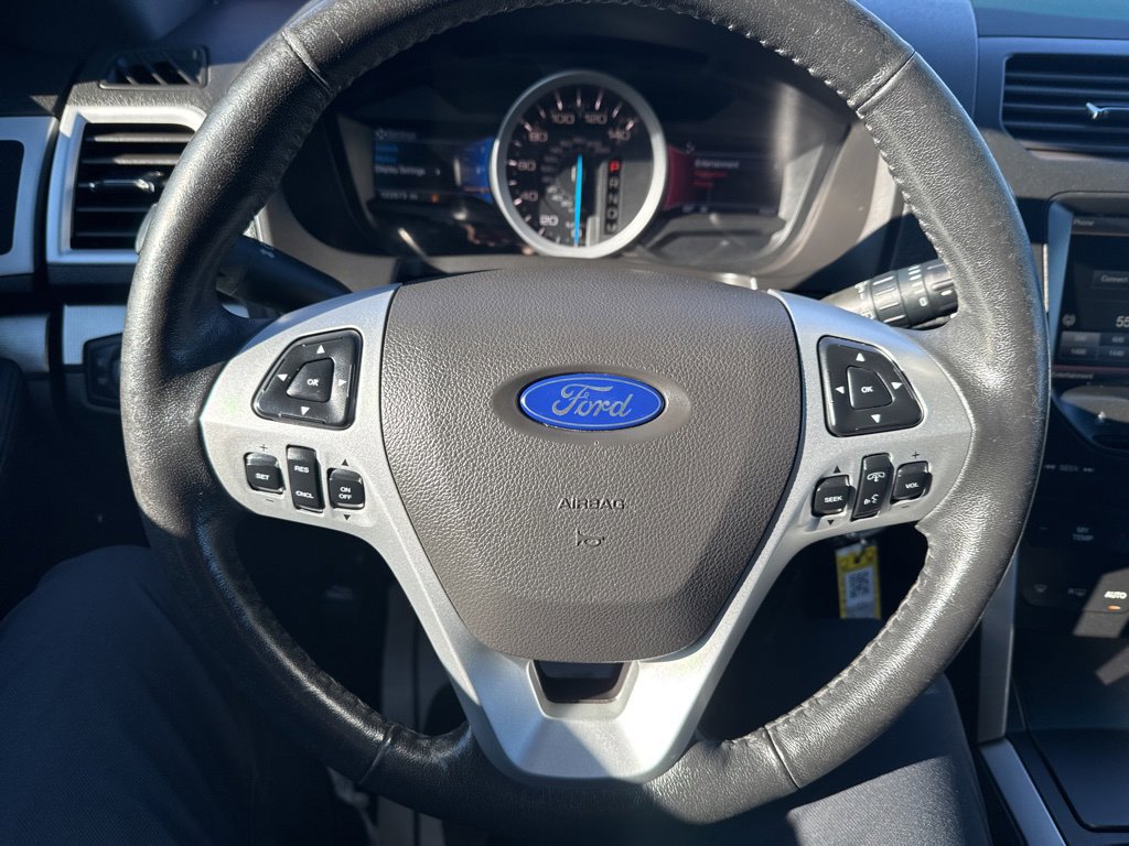 Thumbnail: 2015 Ford Explorer - 12