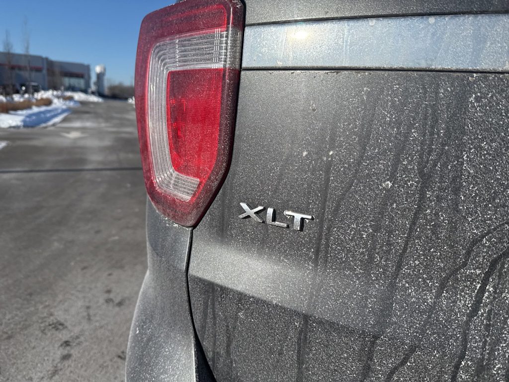 Thumbnail: 2017 Ford Explorer - 6