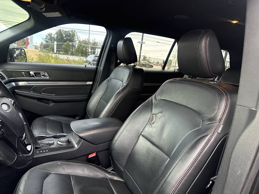 Thumbnail: 2018 Ford Explorer - 8