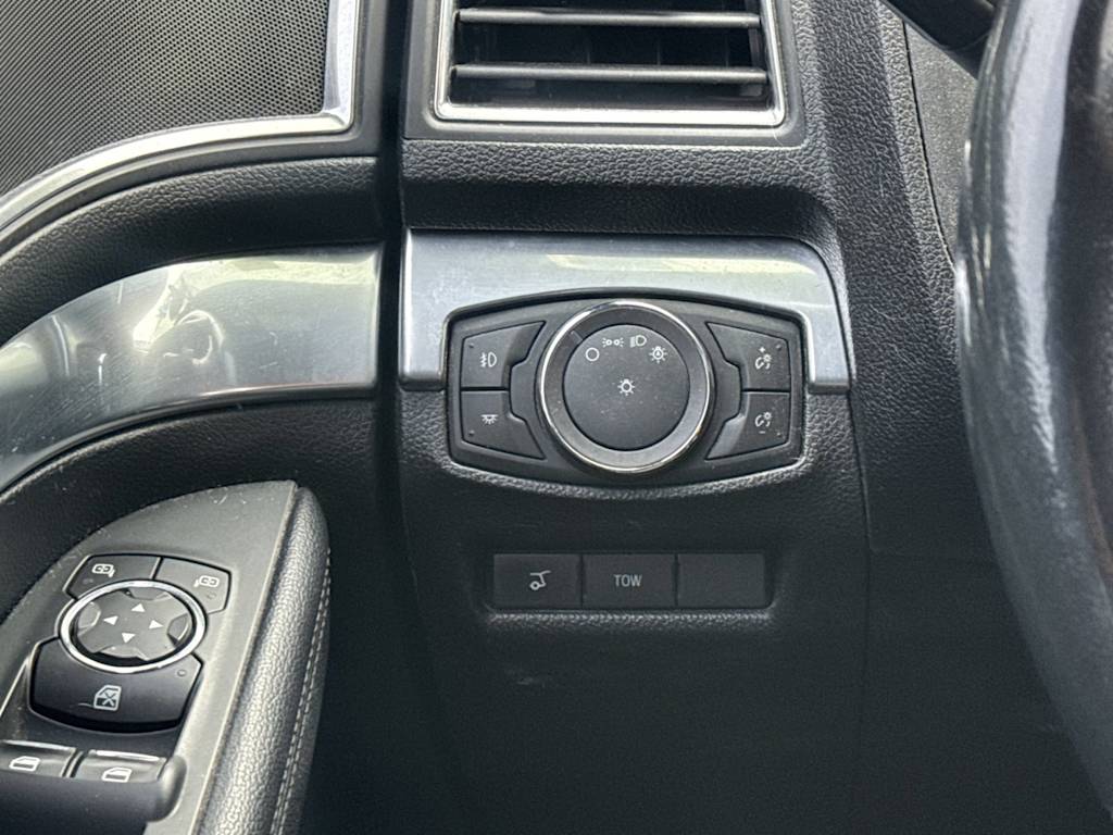 Thumbnail: 2018 Ford Explorer - 22