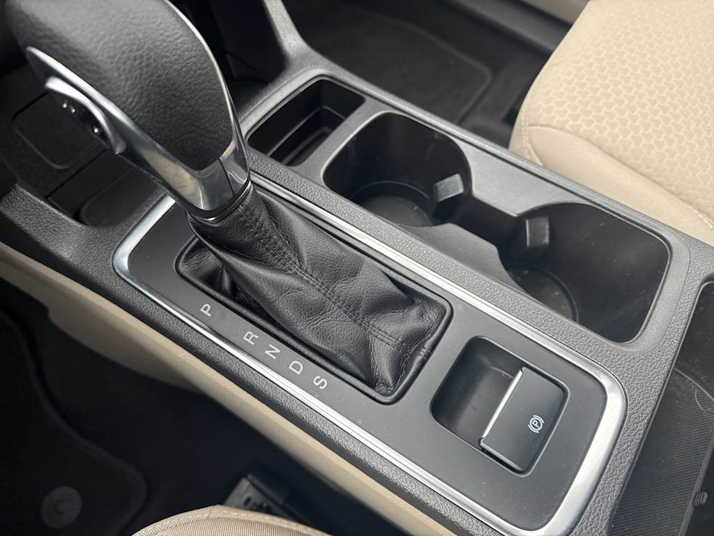 Thumbnail: 2019 Ford Escape - 15