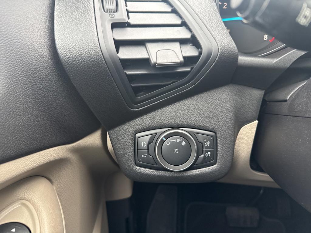 Thumbnail: 2019 Ford Escape - 24