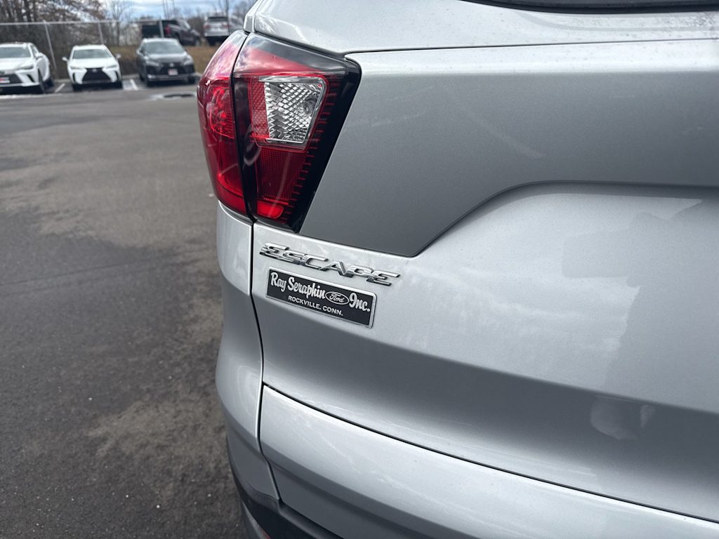 Thumbnail: 2019 Ford Escape - 6