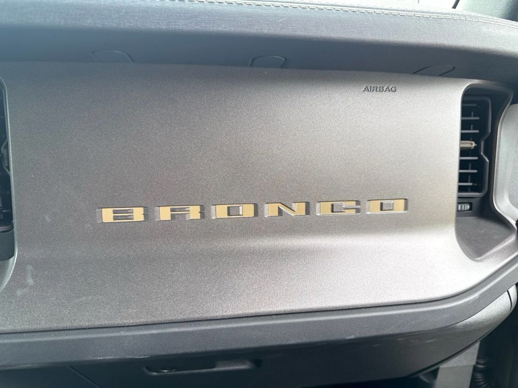 Thumbnail: 2025 Ford Bronco - 5