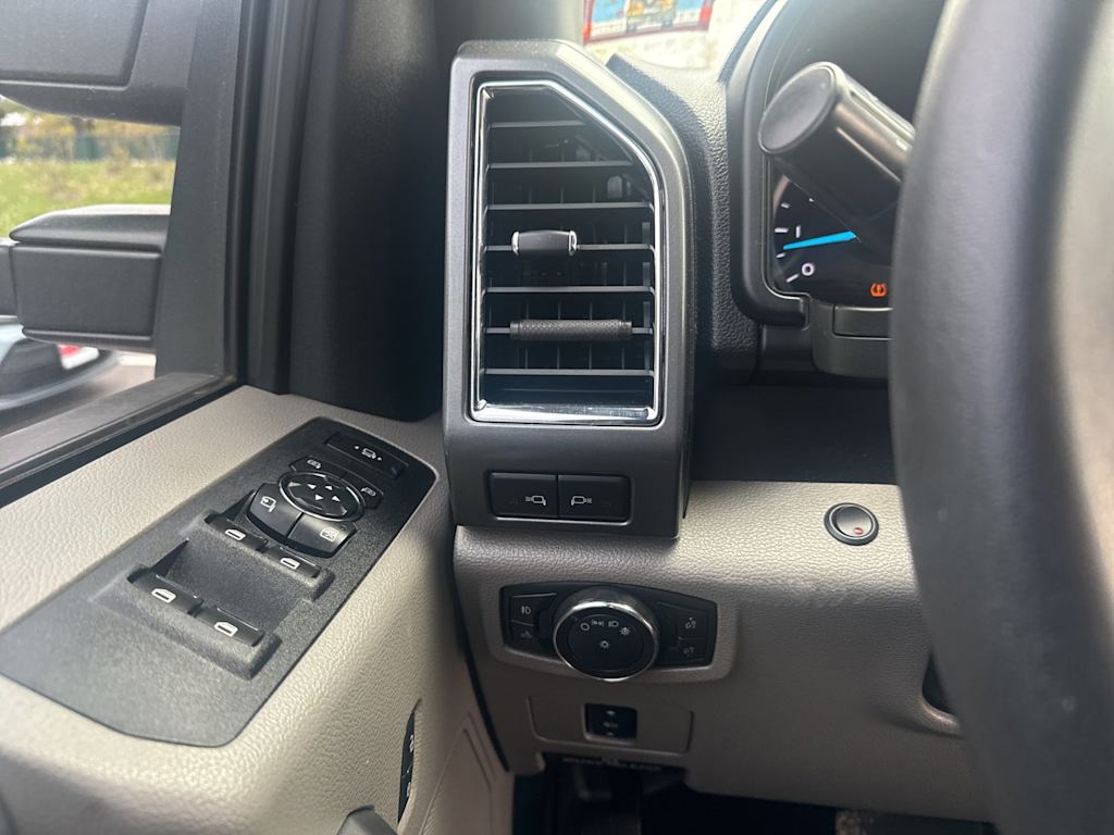 Thumbnail: 2018 Ford F-250 - 28