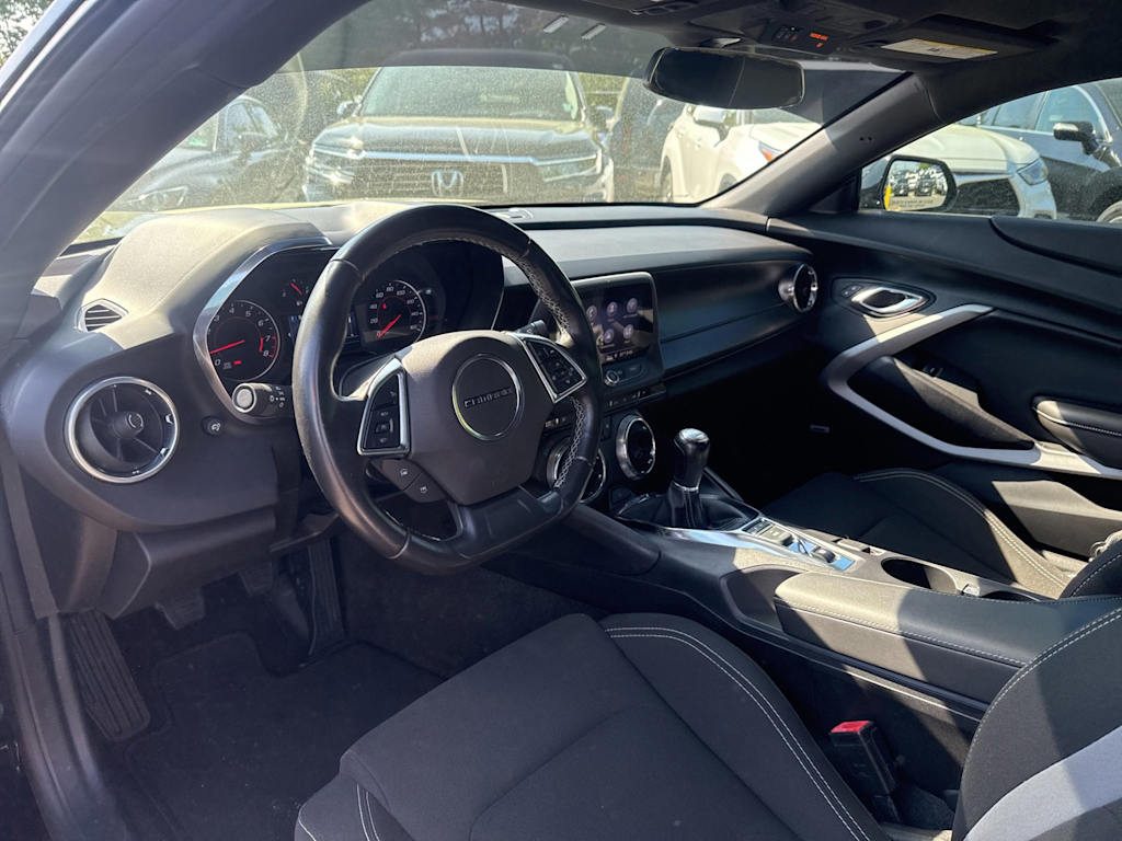 Thumbnail: 2019 Chevrolet Camaro - 2