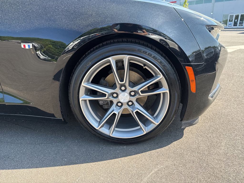 Thumbnail: 2019 Chevrolet Camaro - 7