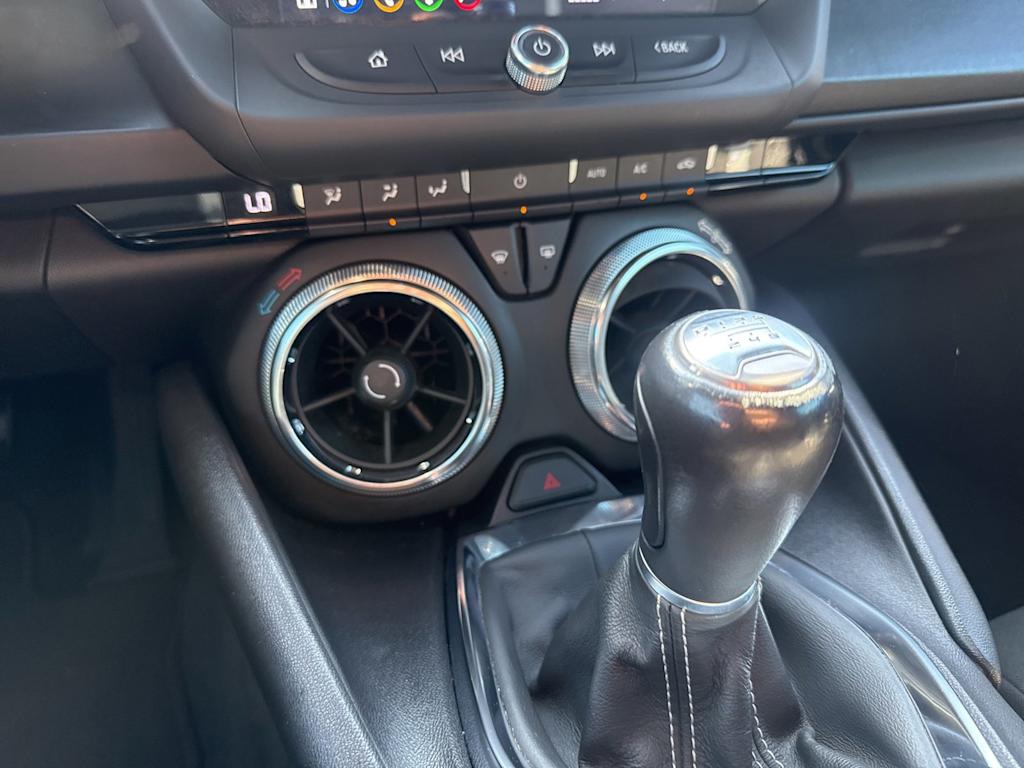 Thumbnail: 2019 Chevrolet Camaro - 14