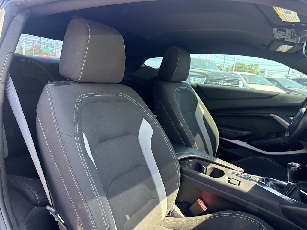 Thumbnail: 2019 Chevrolet Camaro - 9