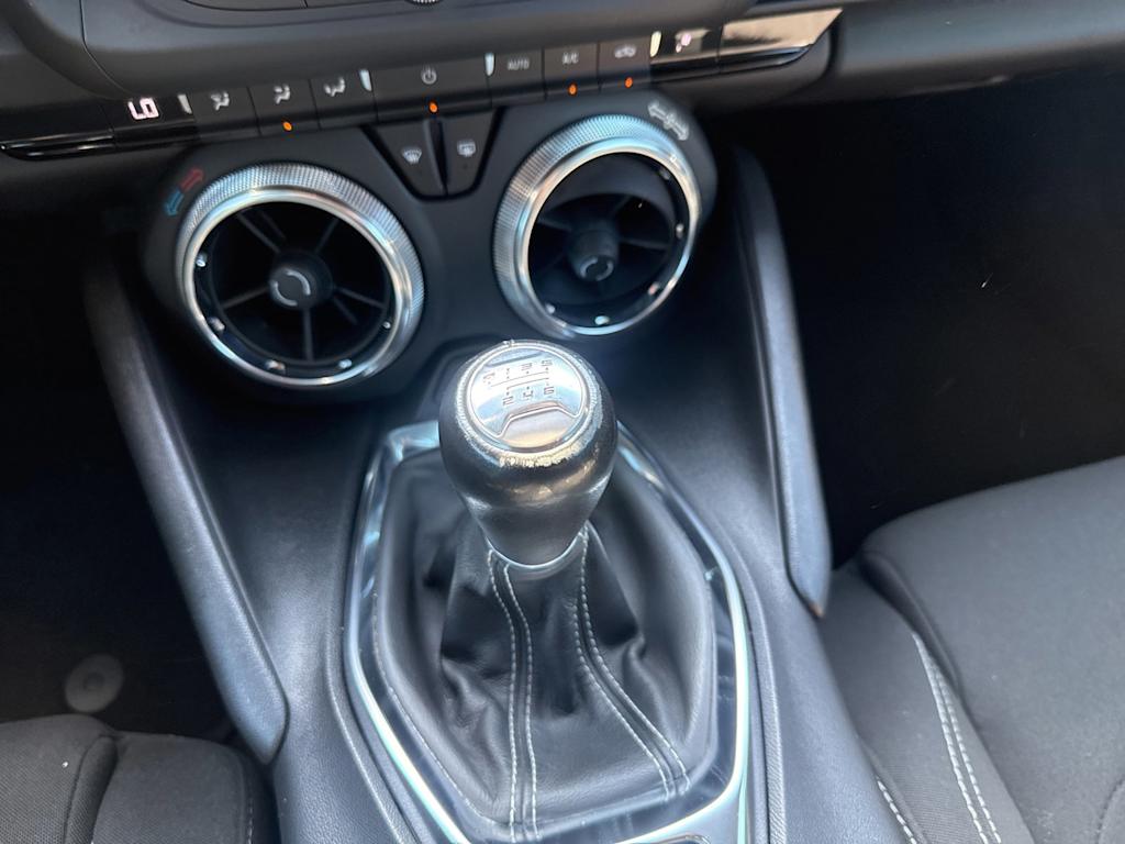 Thumbnail: 2019 Chevrolet Camaro - 25