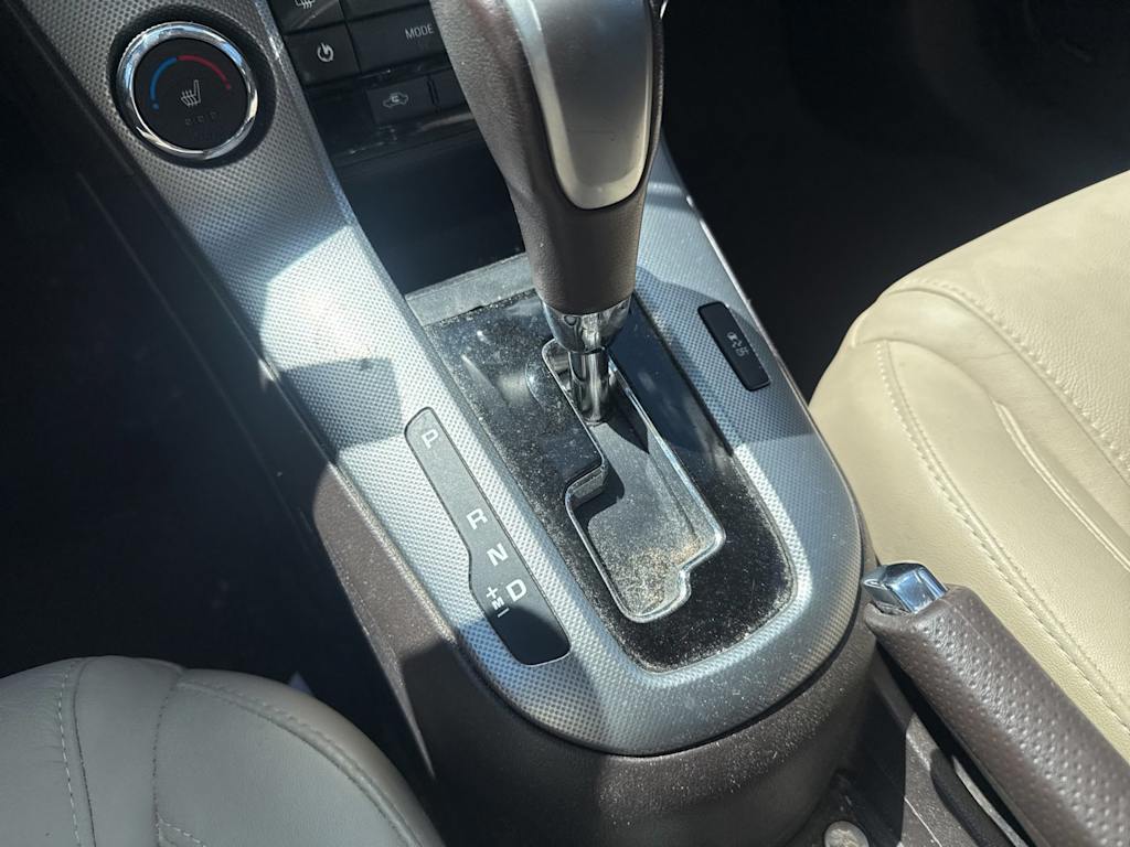 Thumbnail: 2015 Chevrolet Cruze - 24