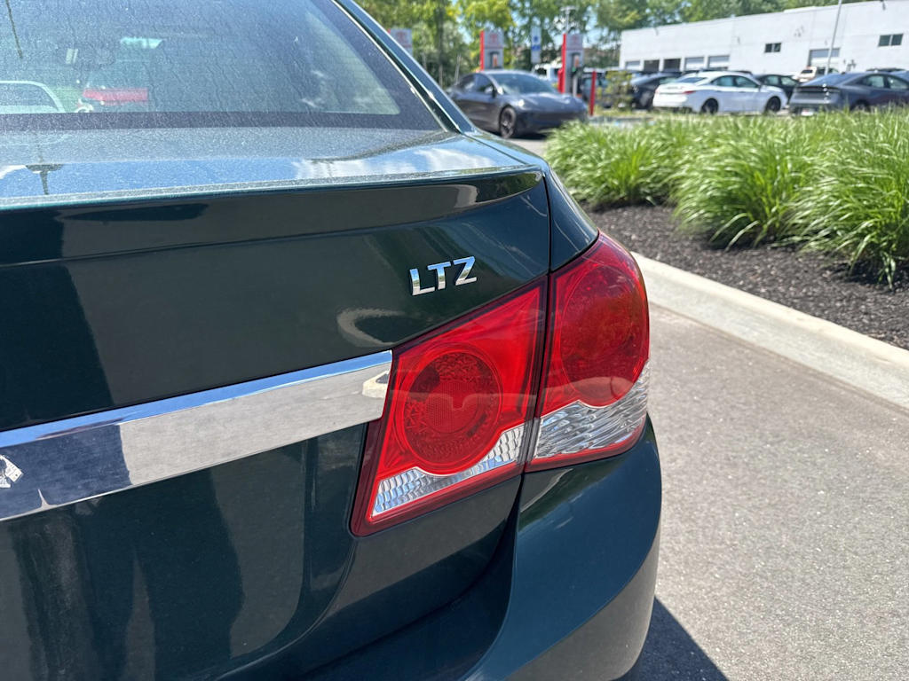 Thumbnail: 2015 Chevrolet Cruze - 19