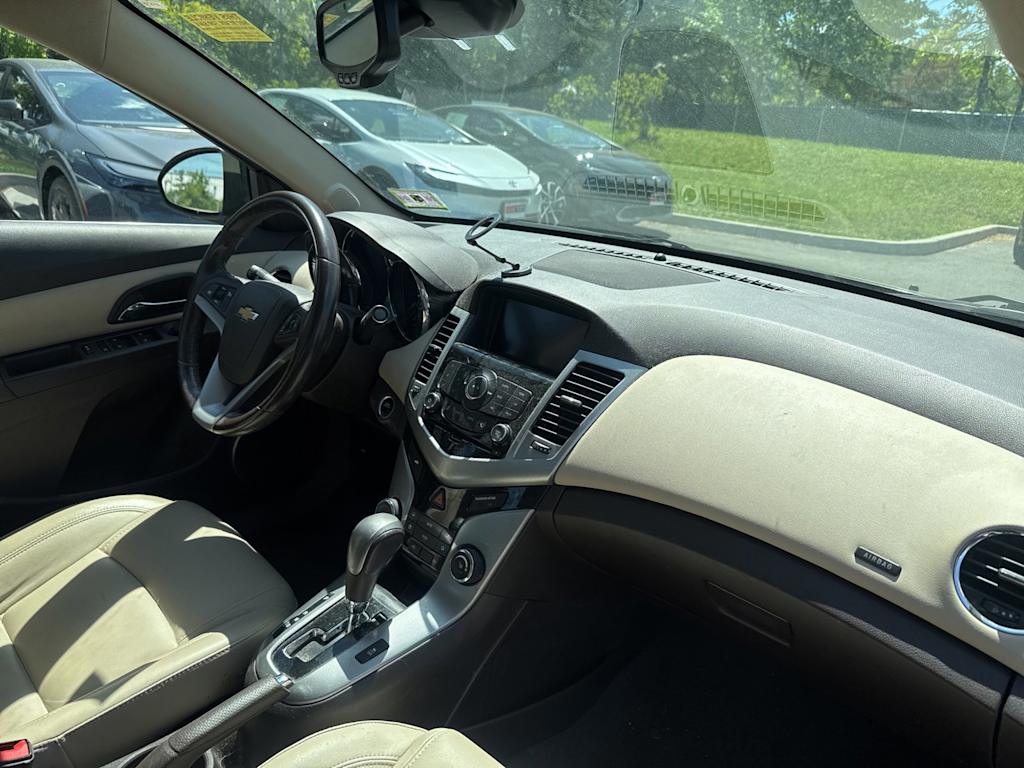 Thumbnail: 2015 Chevrolet Cruze - 8