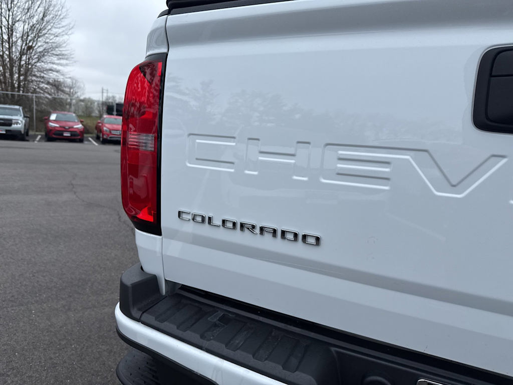 Thumbnail: 2022 Chevrolet Colorado - 28