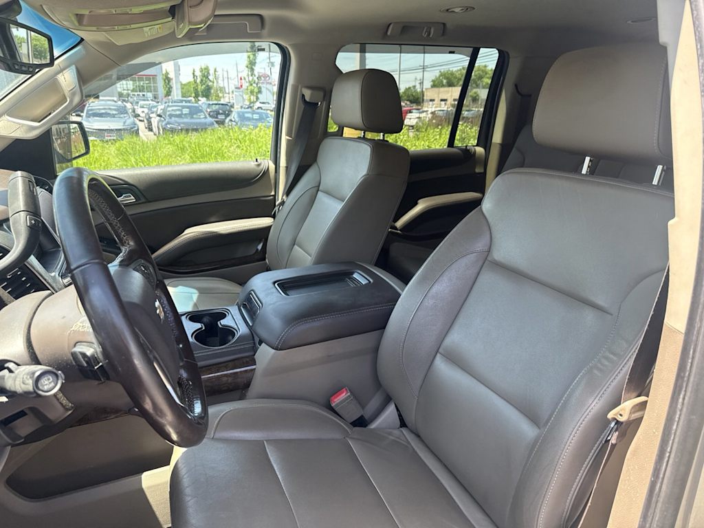 Thumbnail: 2017 Chevrolet Suburban - 9