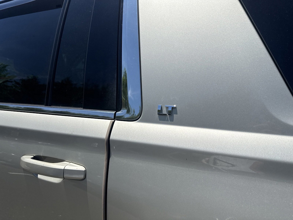 Thumbnail: 2017 Chevrolet Suburban - 19