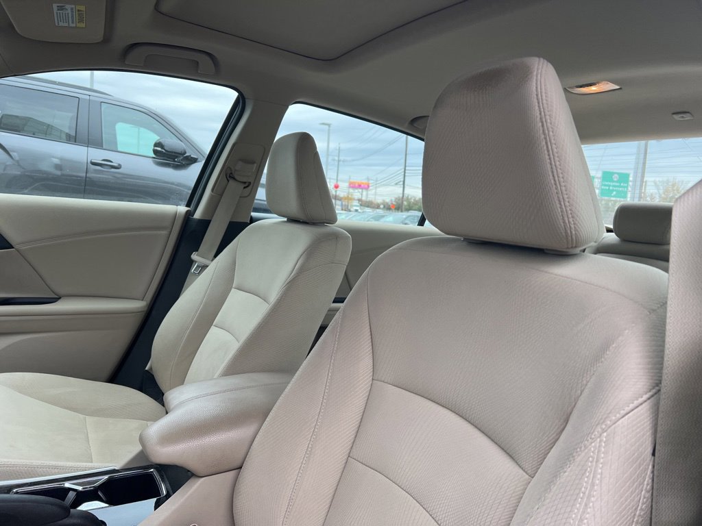 Thumbnail: 2016 Honda Accord - 6