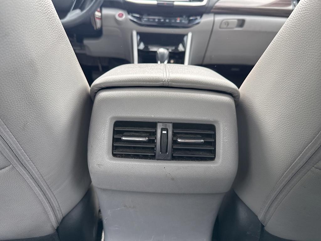 Thumbnail: 2016 Honda Accord - 15