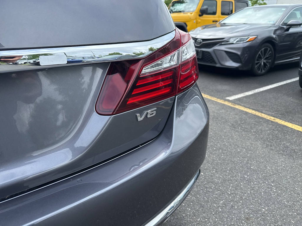 Thumbnail: 2016 Honda Accord - 11