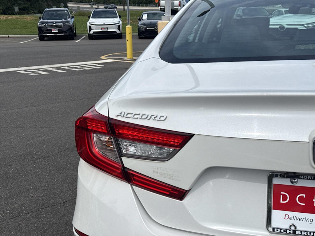 Thumbnail: 2018 Honda Accord - 18