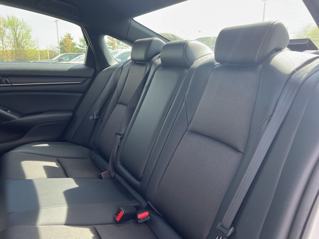 2022 Honda Accord Sport 8