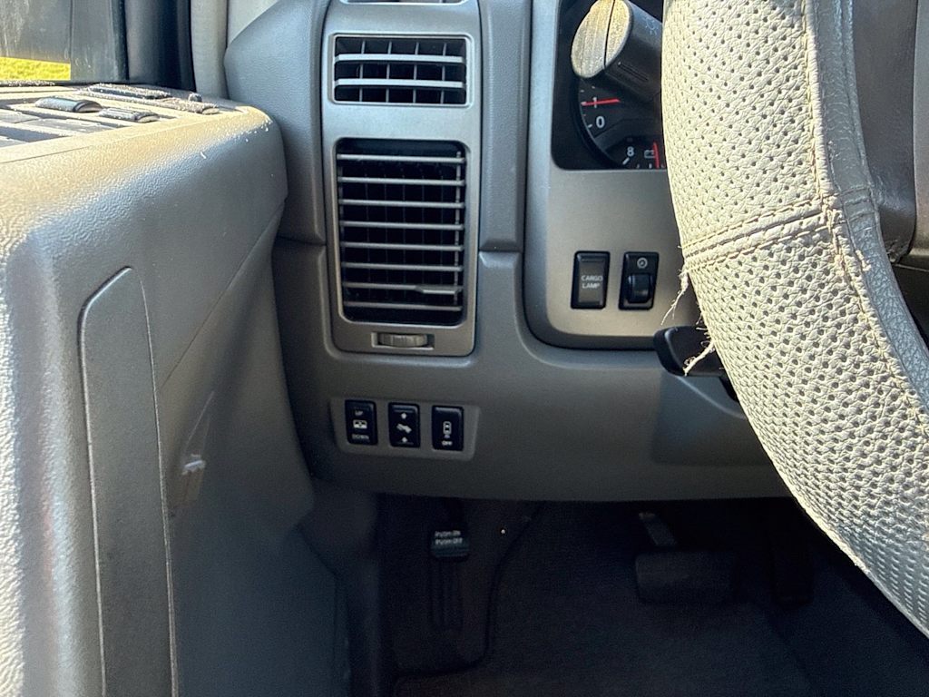 Thumbnail: 2006 Nissan Titan - 24
