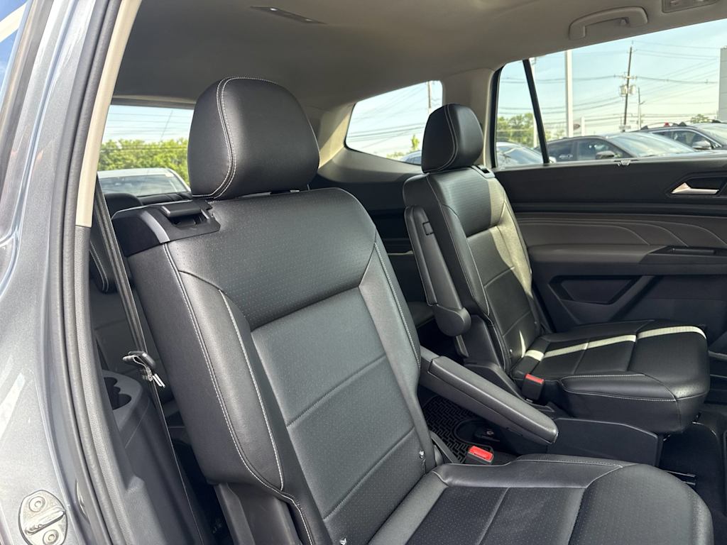 Thumbnail: 2021 Volkswagen Atlas - 22