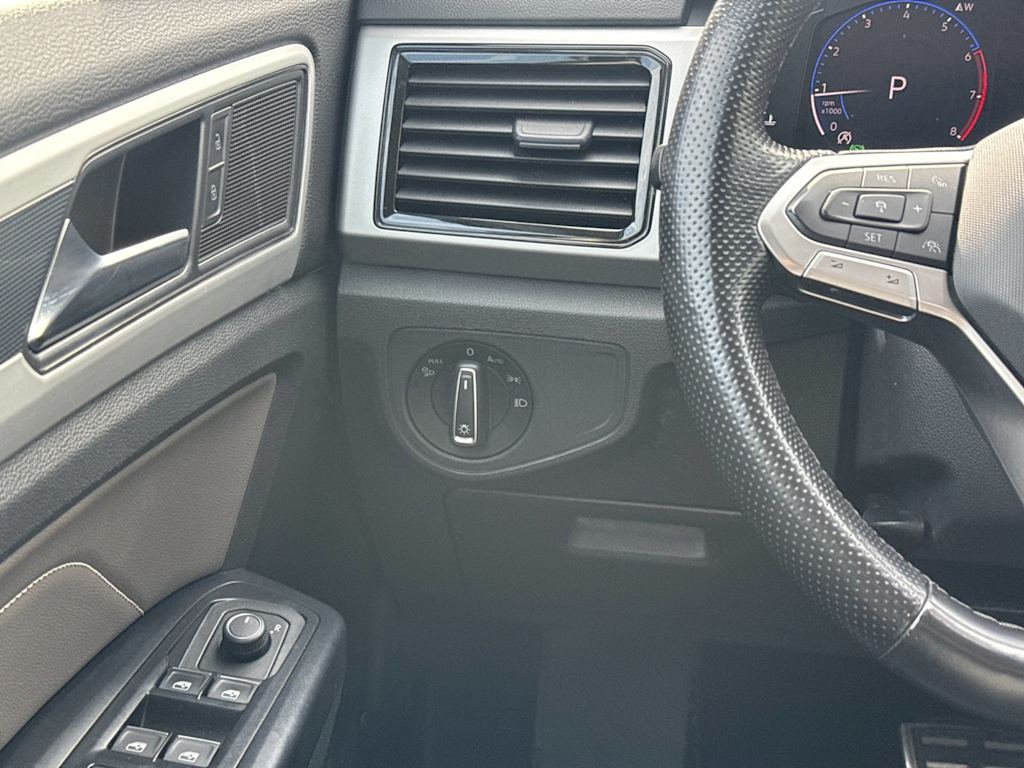 Thumbnail: 2021 Volkswagen Atlas - 25
