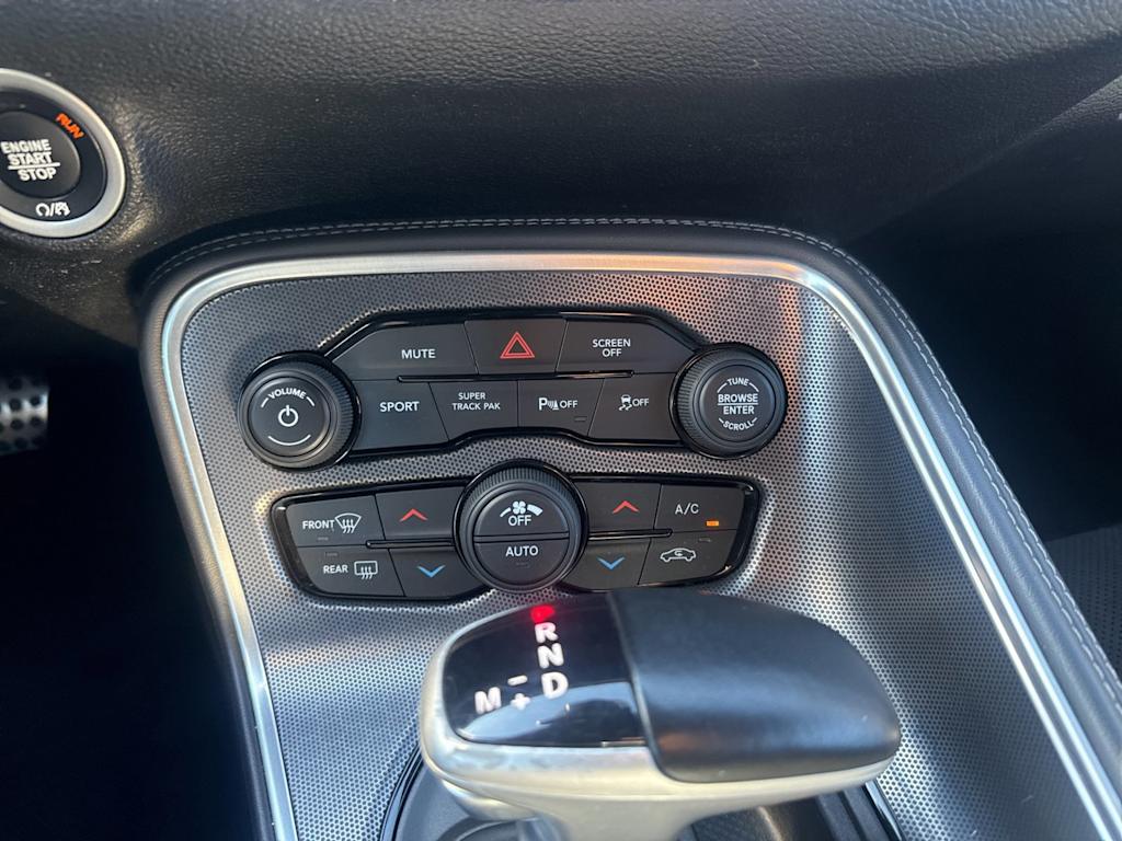Thumbnail: 2018 Dodge Challenger - 15