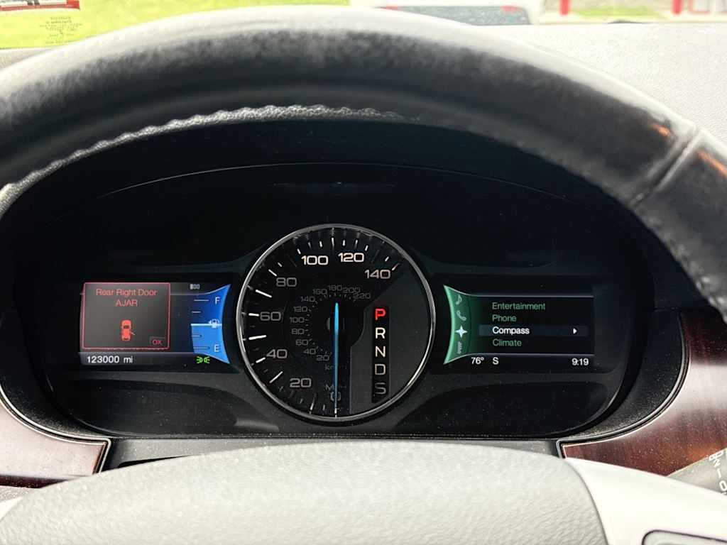 Thumbnail: 2013 Ford Edge - 16