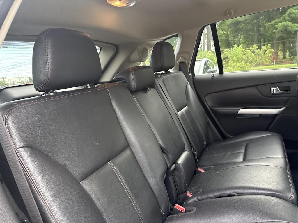 Thumbnail: 2013 Ford Edge - 21