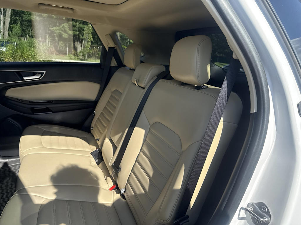 Thumbnail: 2019 Ford Edge - 11